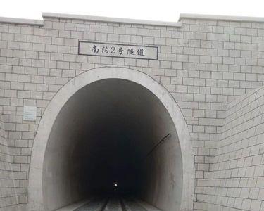 实心门和桥洞门的区别
