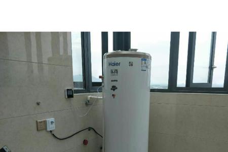 300升空气能热水器适合多少人