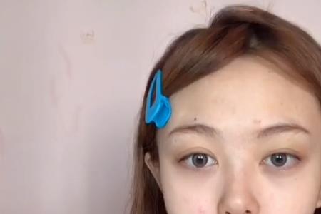 女生问我化的妆好看吗啥意思