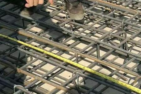 人防地库顶板底筋锚固长度