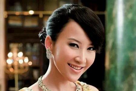 为什么总有人吹捧李玟