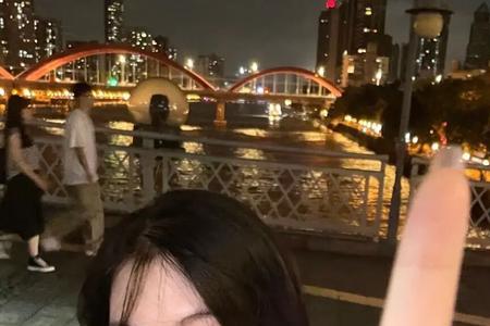11pm自拍照片为什么是相反的