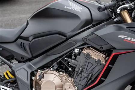 cbr650r机油卡尺怎么看