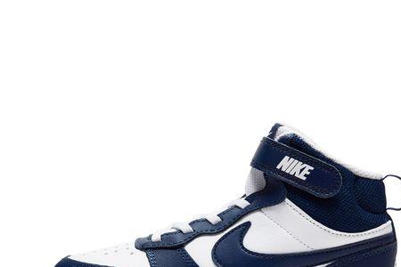 aj1高帮中间是飞人标还是nike标