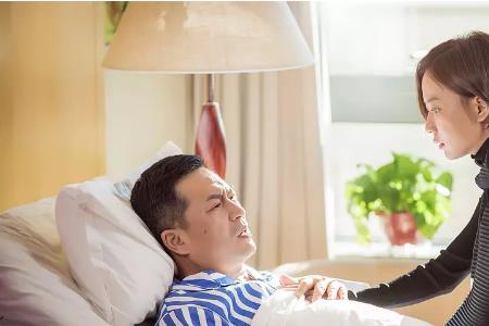 急诊科医生柯蓝张嘉译吻戏哪集
