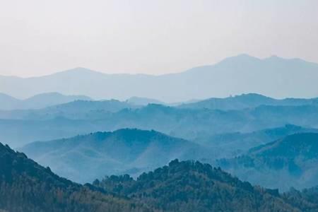 独揽山河的意思