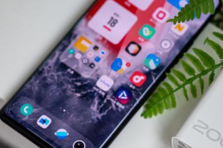 iqoo10pro麦克风位置