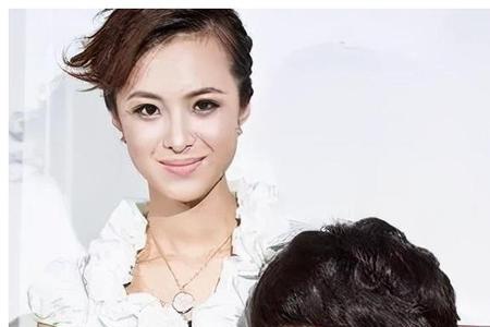 离过婚的央视主持人