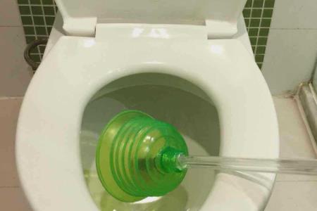 用烧碱通马桶用量过多怎么办