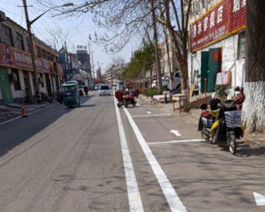 单行道停车位是什么样的