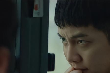 窥探第一集的小孩是男主吗