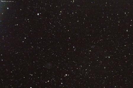 肉眼看远处星星一颗变成一小堆