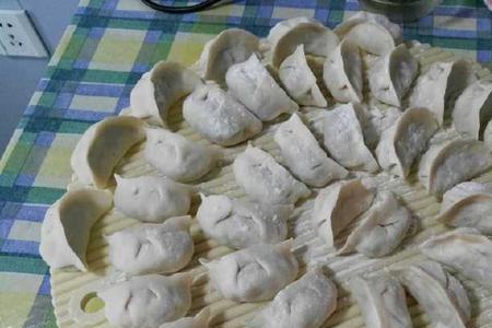 迎客的饺子送客的面什么意思