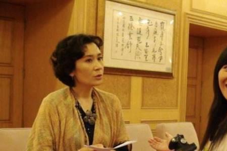 围屋里的女人阿七婆结局