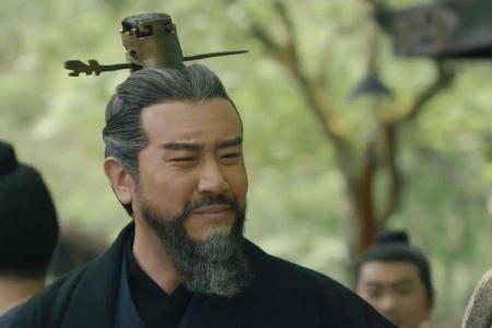 李傕郭汜贾诩读音