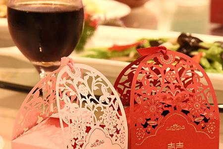 生孩子给同事发喜糖发是什么糖