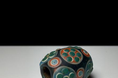 蜻蜓眼是什么