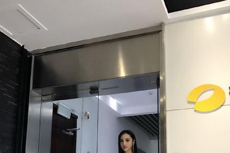 吴春怡哪一年出生的