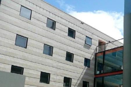 塔斯马尼亚大学相当于985吗