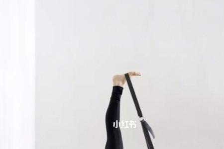 单手和双手哪个摸得更高