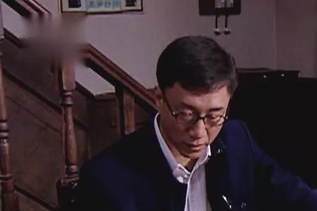 翠平怎么怀了余则成的孩子