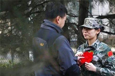 军人配偶生孩子需要什么手续
