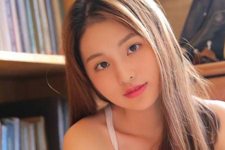 女人看见你故意躲开什么意思