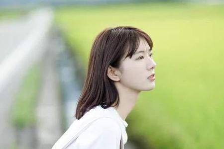 如何分辨一个女孩是不是很物质