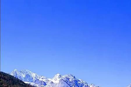 我要陪你走遍千山和万水的歌名