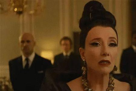 男爵夫人为什么杀库伊拉