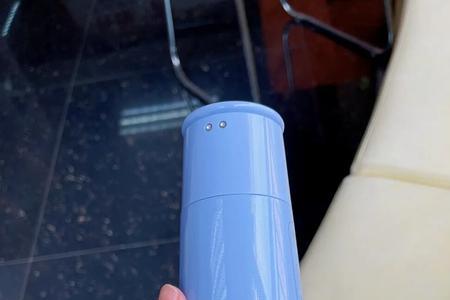 小水怪水杯充电屏幕不亮