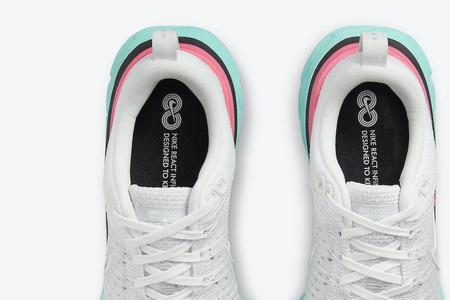 nikeinfinityrunfk2和3区别