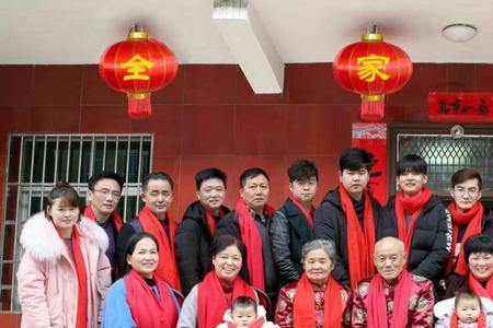 我们是幸福一家人原唱