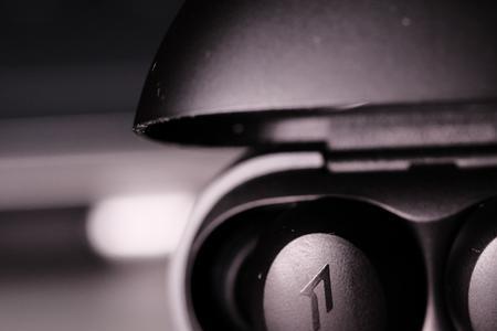 beatsstudiobuds一只耳找不到了
