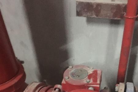 湿式报警阀关不住