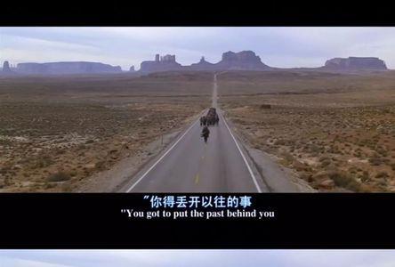 阿甘正传里面女主唱的歌