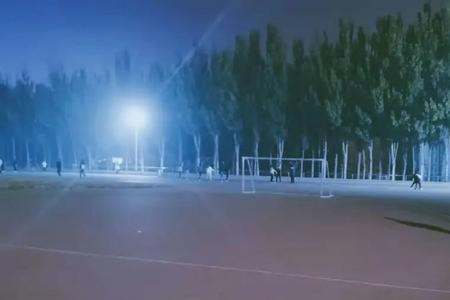 去操场散步应该去内道还是外道