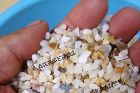 鱼缸河沙大颗粒的好还是小的好
