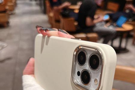 14的后舍镜头比13的大多少