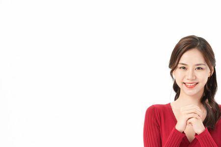 女子抱拳礼正确手势