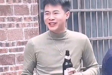 黄喂喂哪一年开始拍视频的