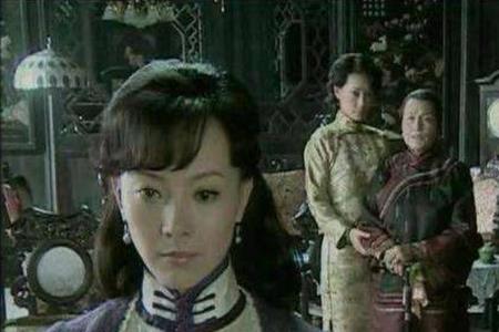白流苏的妹妹叫什么
