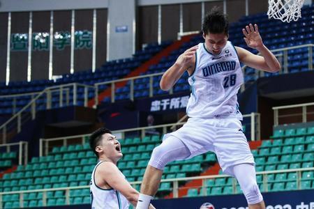 上海男篮李原宇身高