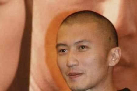光头男士的发型
