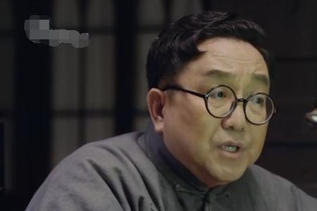 成旭戴上面具为何性情大变