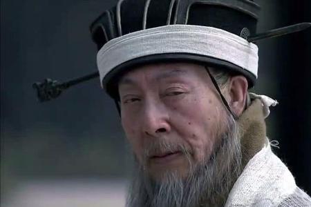 诸葛亮和王朗差多少岁