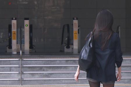 尾随女性并图谋不轨犯法吗