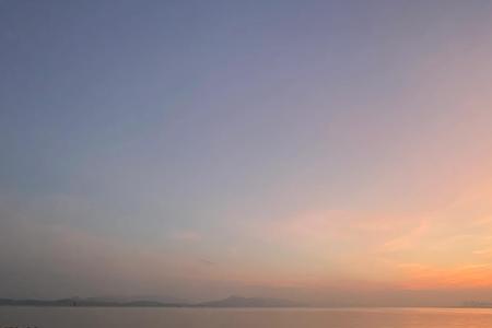 饭后海边散步发朋友圈的句子