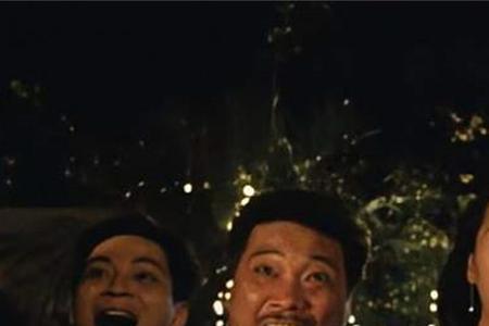百变星君反派机器人扮演者