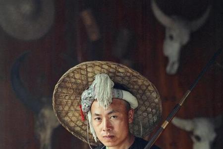 我国哪个民族男子可以持枪